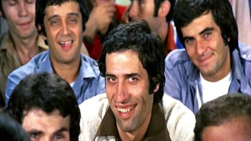 Yediden yetmişe herkesin sevdiği oyuncuydu... Kemal Sunal'ın yer aldığı 7 filmle ilgili ortaya çıkan gerçek herkesi şok etti! 2